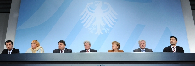 Merkels Show zur Nominierung Gaucks