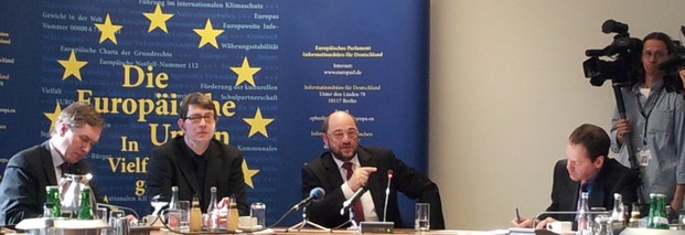 Schulz: Euro-Rettungsschirm ESM wirkt wie Euro-Bonds
