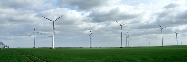 Deutsche Unternehmen blicken mit gemischten Gefühlen der Energiewende entgegen. Foto: Peter Reinäcker/ pixelio.de