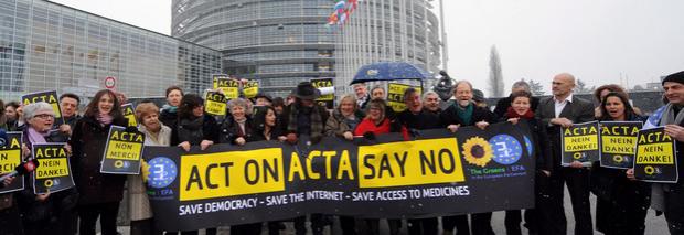 EU-Parlament lehnt ACTA endgültig ab