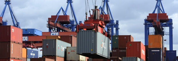 Deutsches Exportwachstum wird sich 2012 halbieren