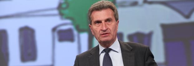 Oettinger kritisiert hohe deutsche Strompreise
