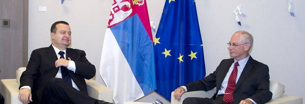 EU drängt Serbien zur Verbesserung der Beziehungen zu Kosovo
