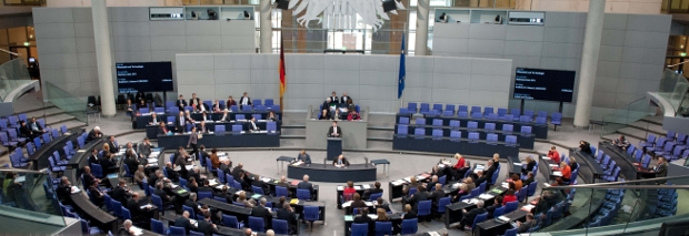 Am Freitag stimmt der Bundestag über die neuen Milliardenhilfen für Griechenland ab. Foto: dpa
