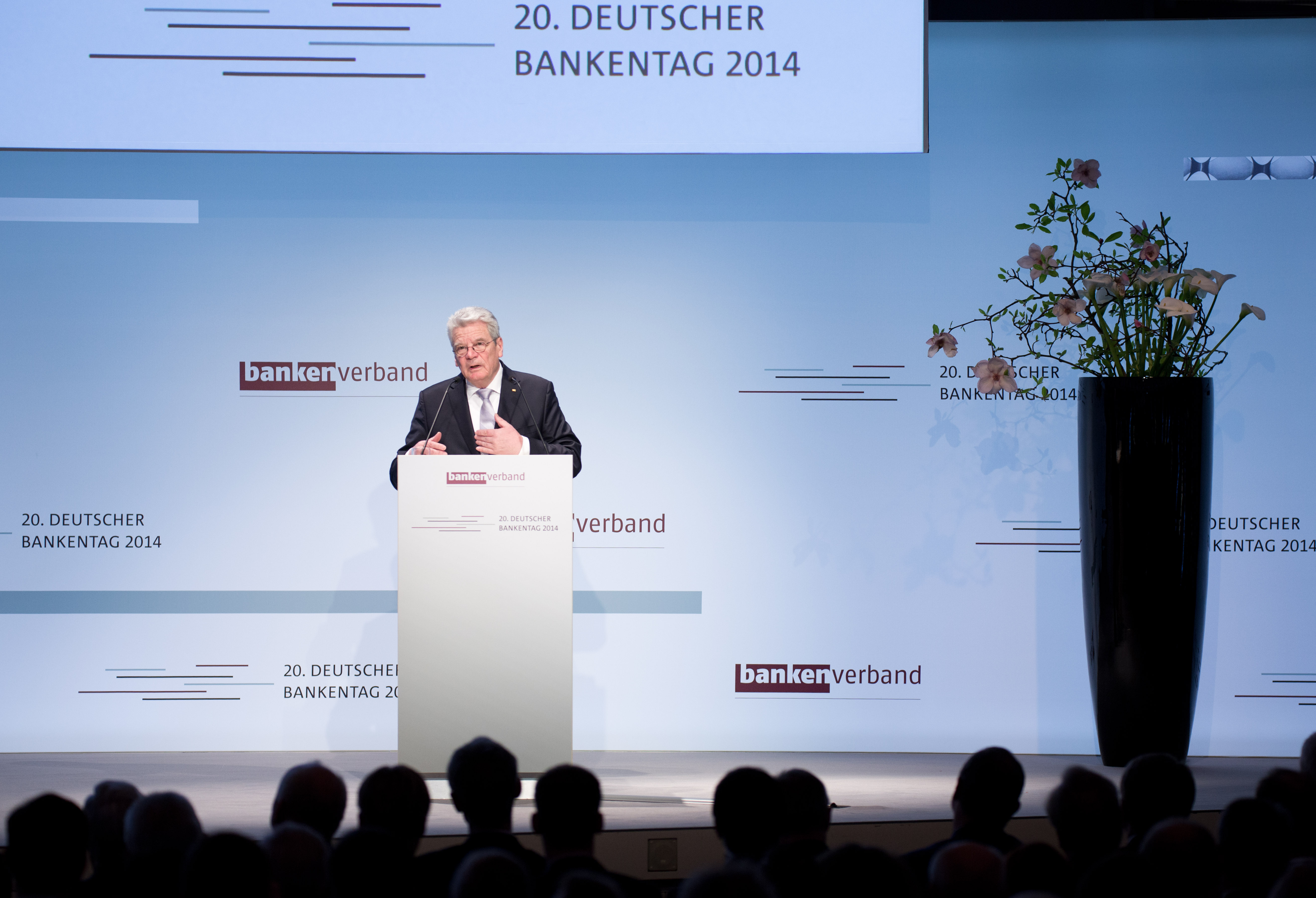 Bundespräsident redet Spitzenbankern ins Gewissen