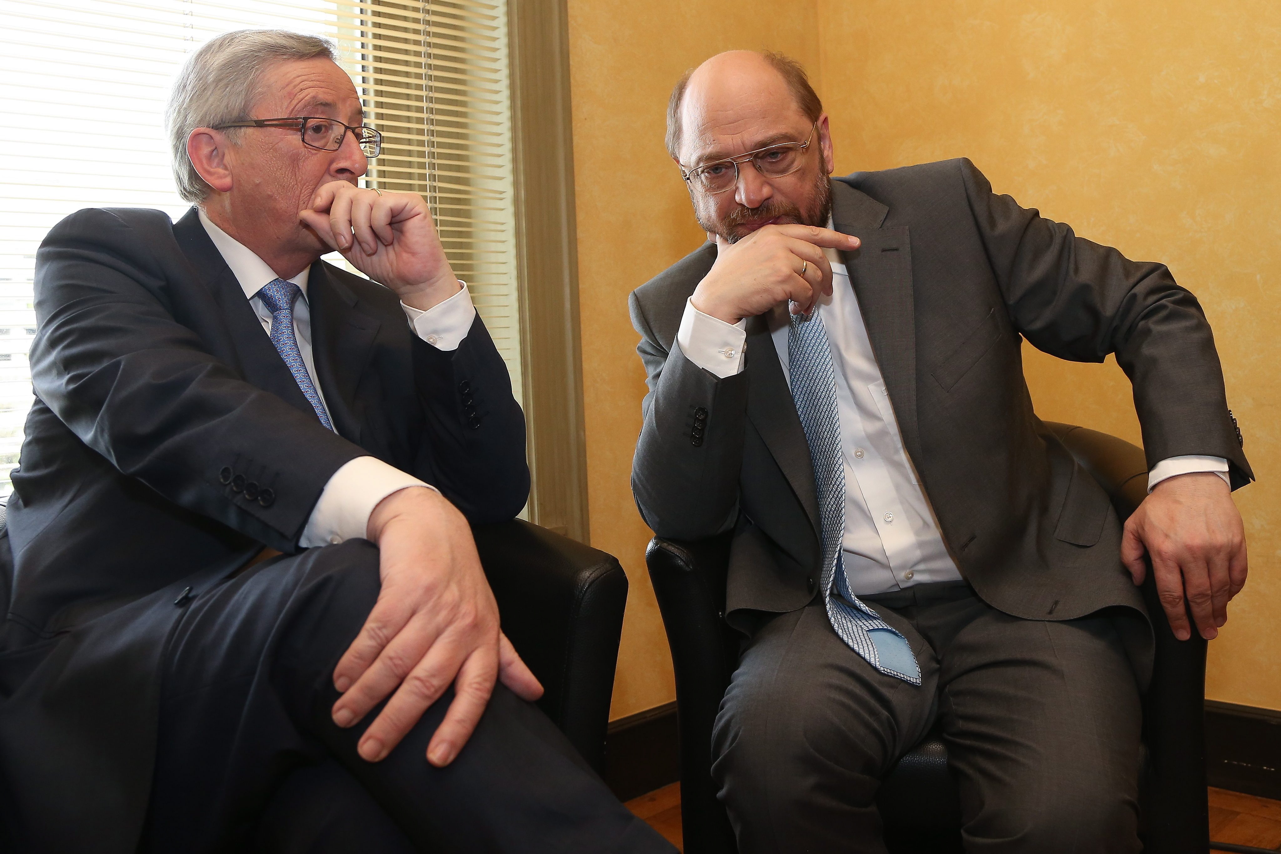 Erste Fernsehdebatte: Juncker und Schulz auf der Suche nach dem Unterschied