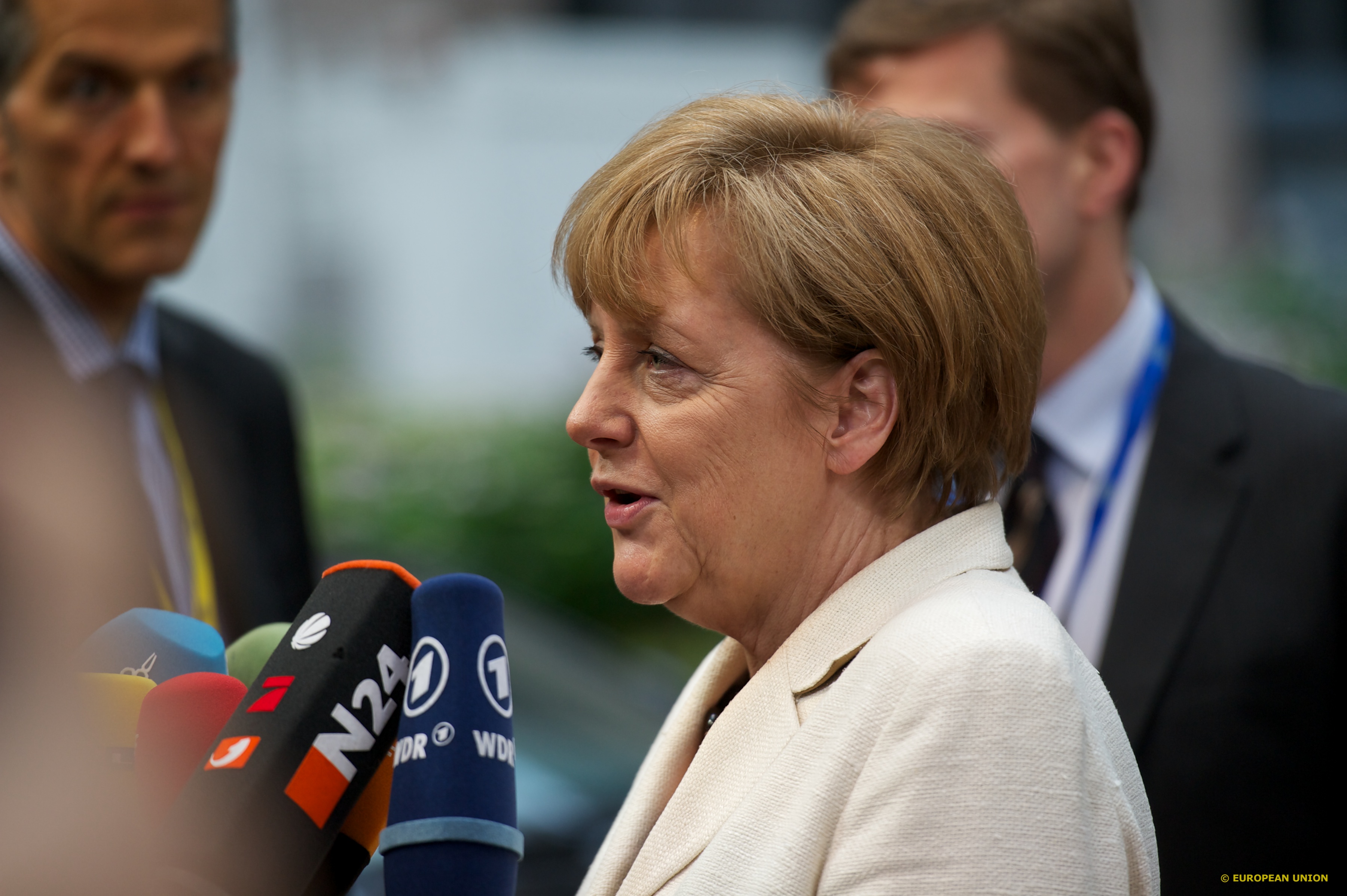 Merkel will sich mit SPD über EU-Personalien abstimmen