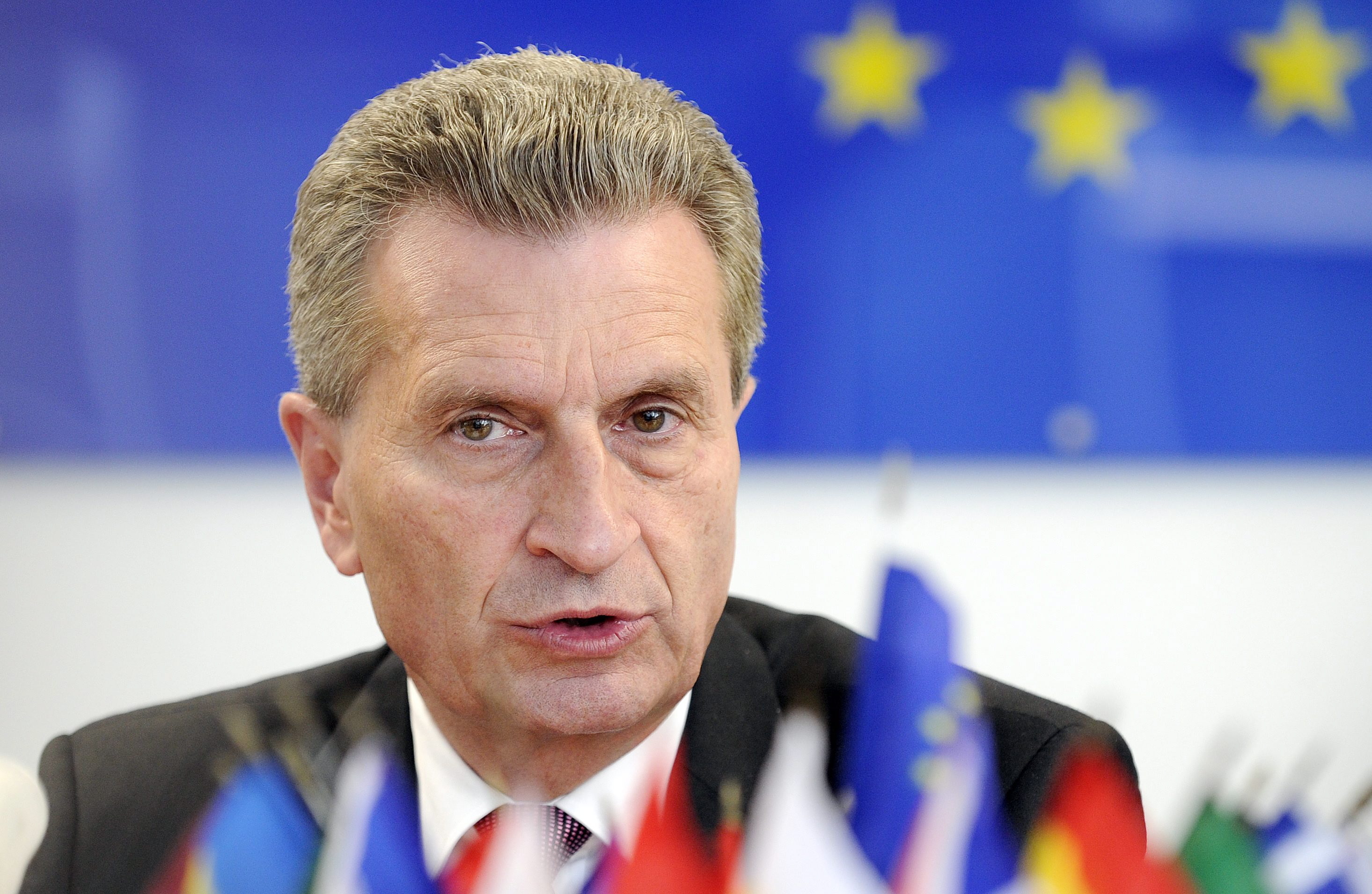 Ceta: Oettinger facht Streit um Freihandelsabkommen an