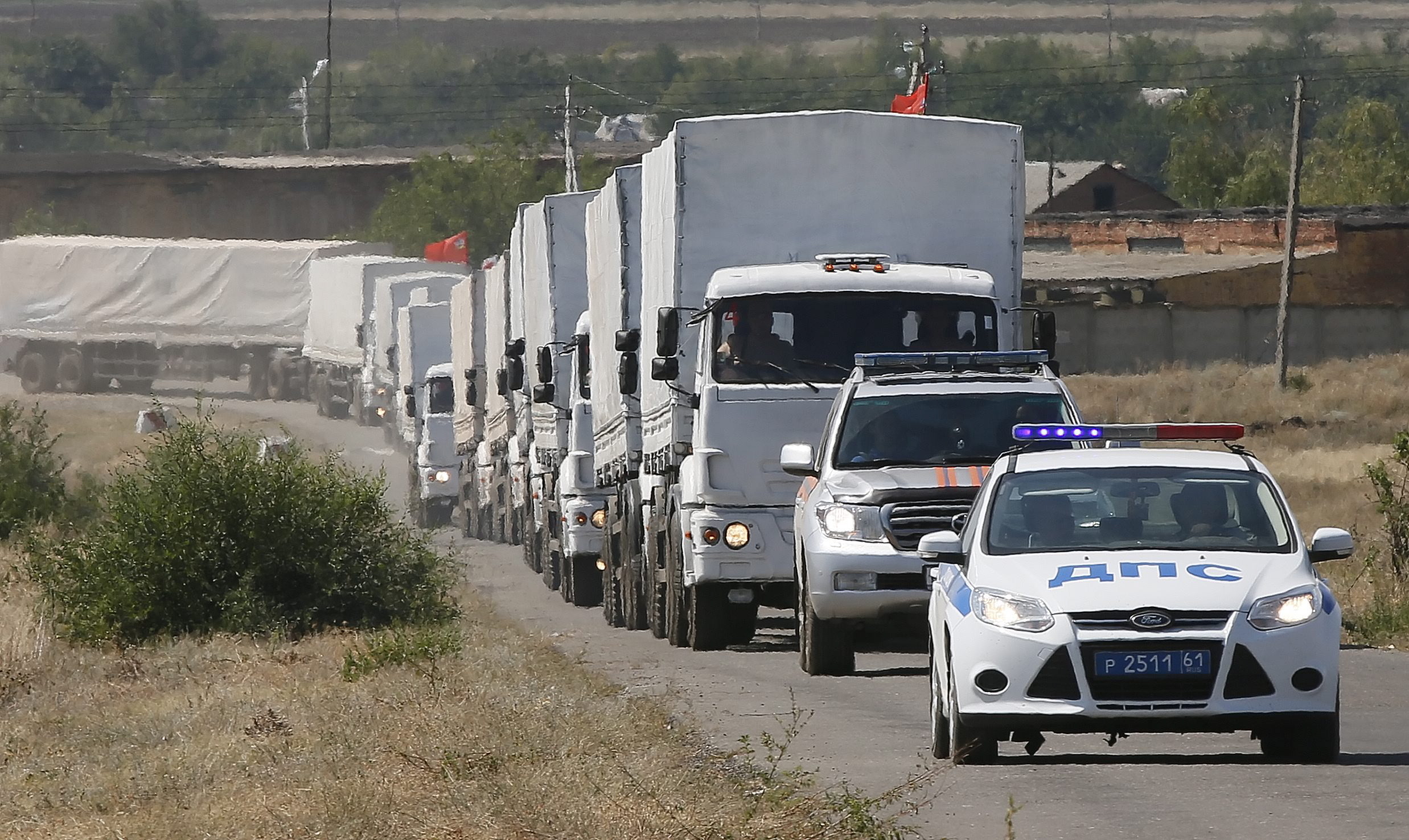 Russischer Hilfskonvoi rollt ohne Genehmigung in Ukraine ein
