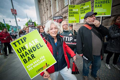 IW-Studie zu TTIP: "Chlorhühnchen sind ungefährlich"