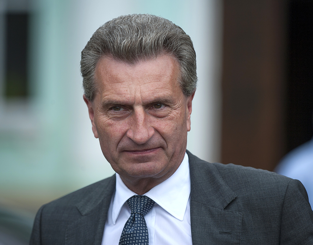 EU-Kommissar Oettinger fordert von Deutschland mehr Tempo bei Digitalisierung