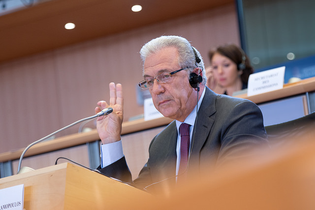 EU-Innenkommissar Avramopoulos: Mehr Frontex, weniger "Festung Europa"