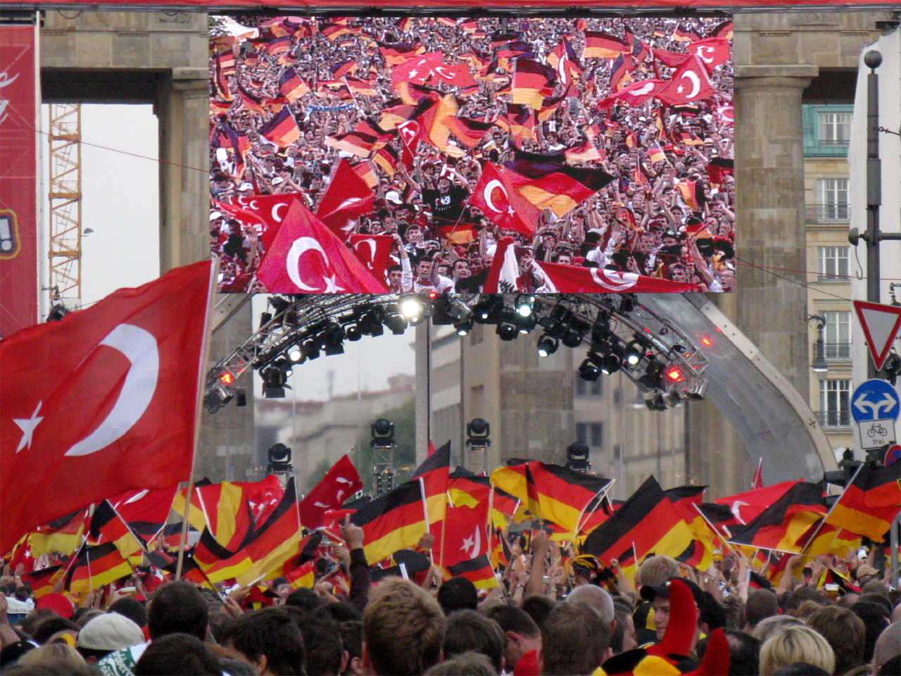 "Türkei sollte Vielfalt und Autonomie der türkischen Diaspora in Deutschland respektieren"