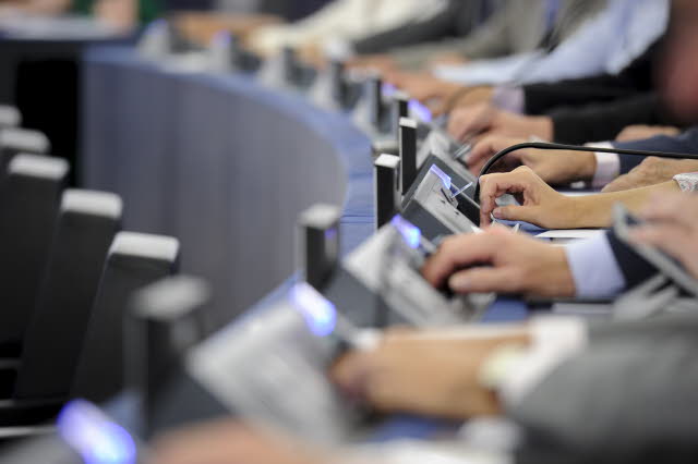 Parlaments-Votum für EU-Kommission: Wer sind die Rebellen unter den Abgeordneten?