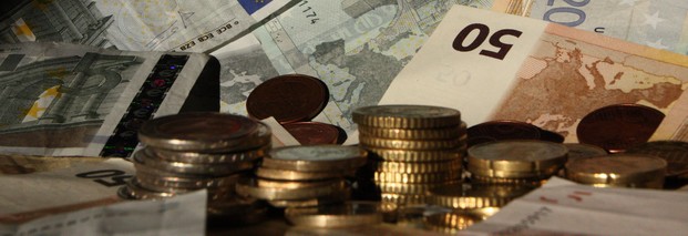 Bankmanager sollen nicht nur mit Geld umgehen können. Auch ihre charakterliche Seite soll stärker getestet werden. © Burkard Vogt  / PIXELIO