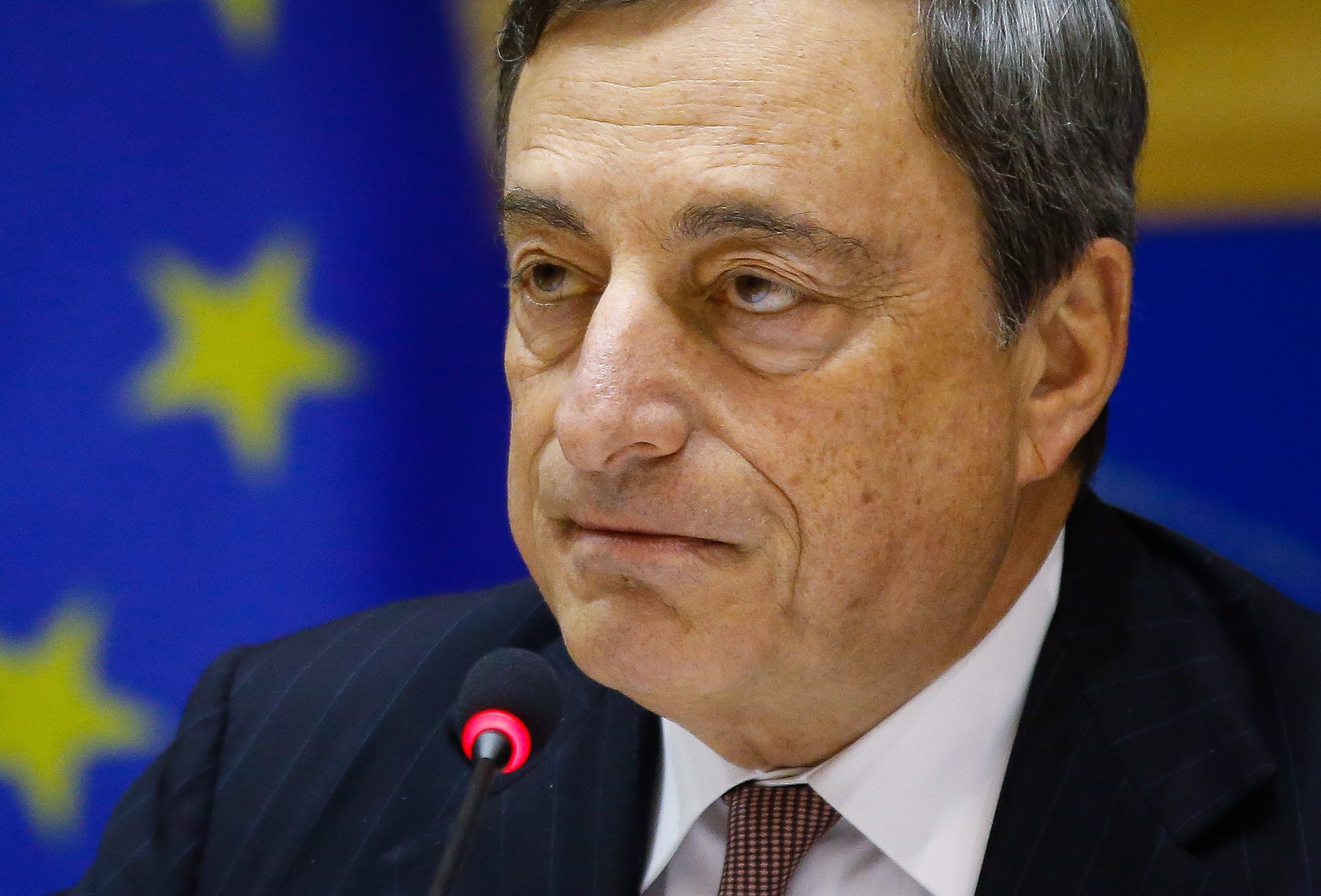 Draghi denkt erneut laut über Staatsanleihenkäufe nach