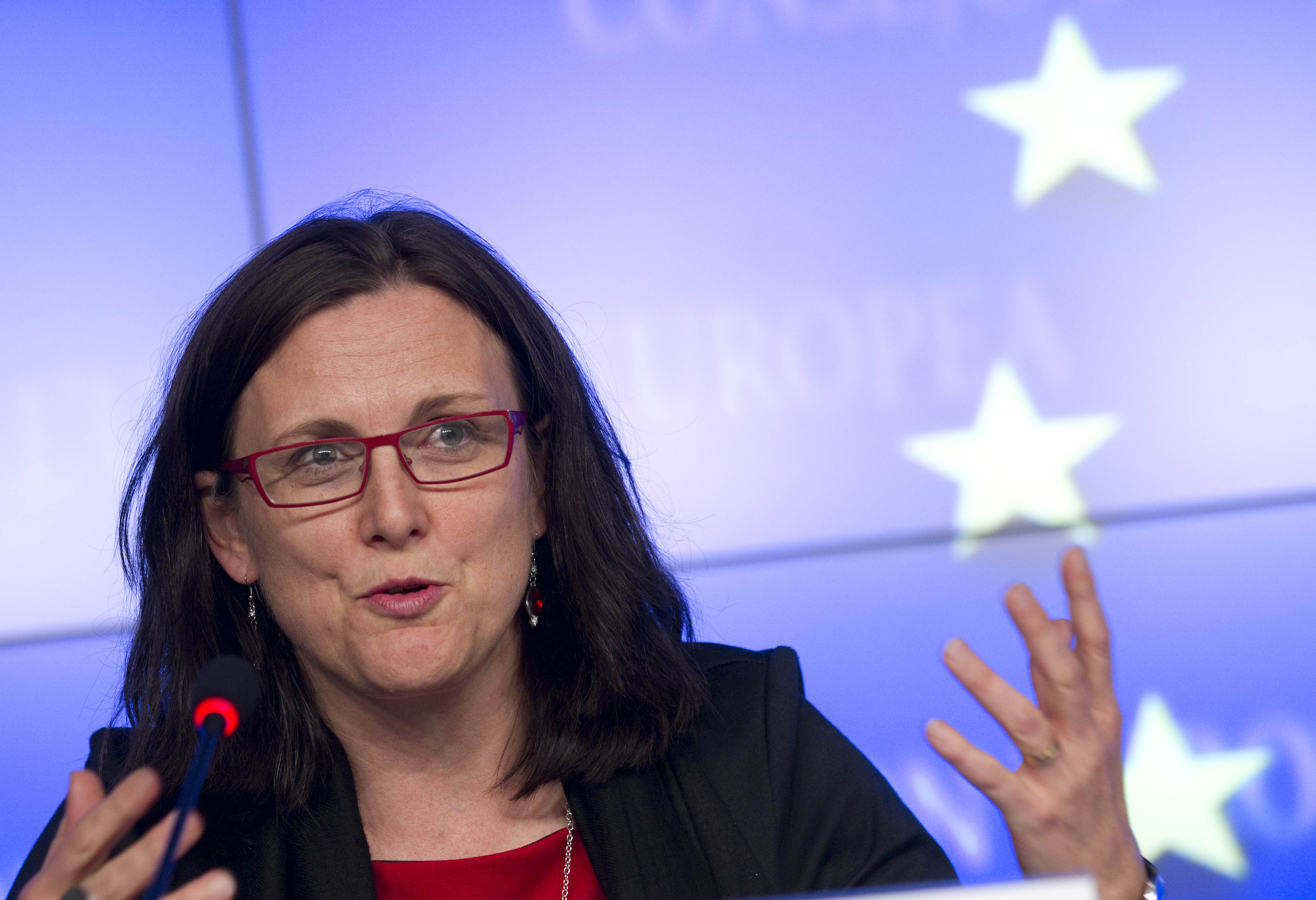 TTIP: EU-Kommissarin Malmström will Investitionsschutz lockern