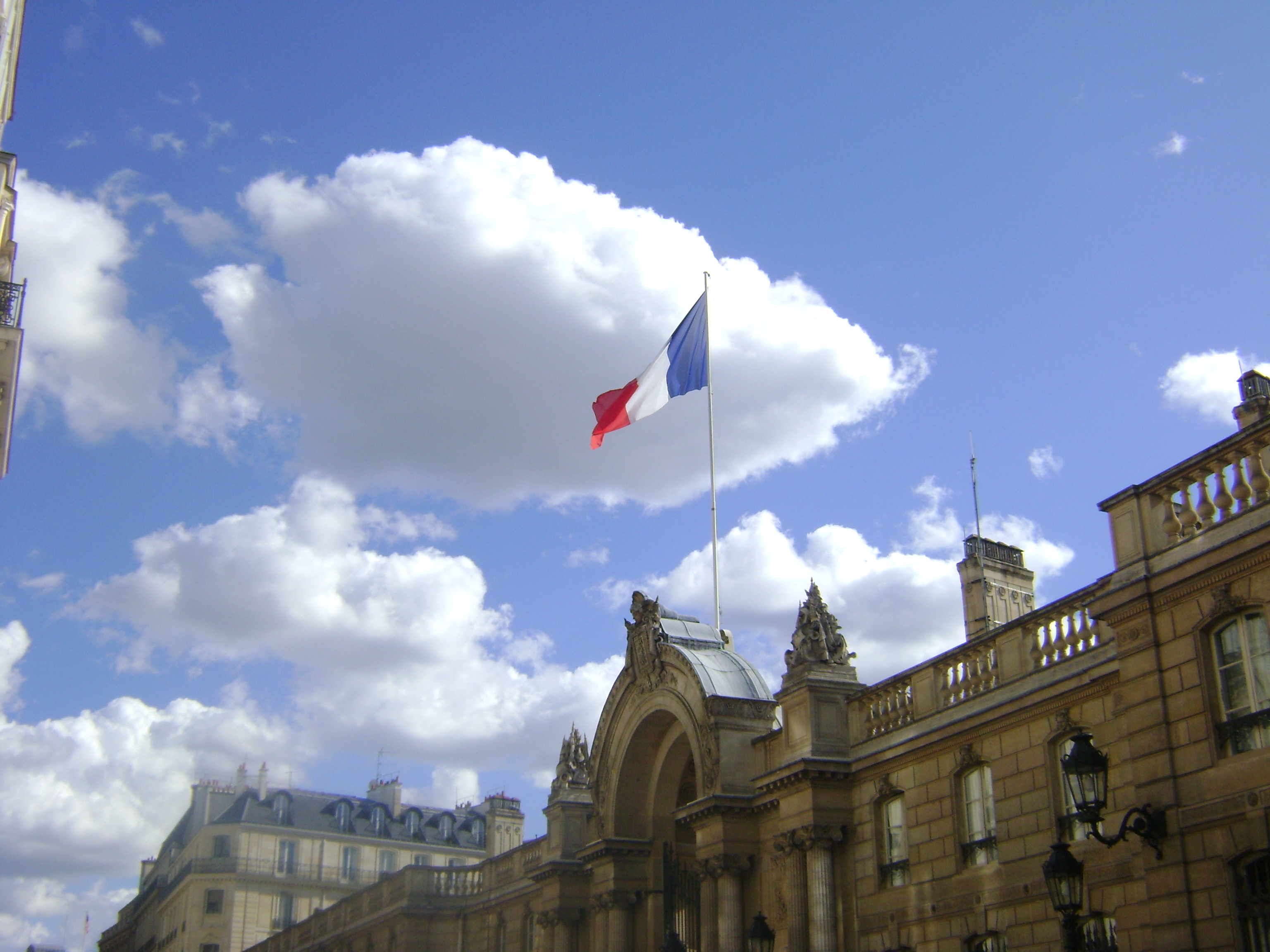 Chef der Republikaner in Frankreich tritt nach Europawahl zurück
