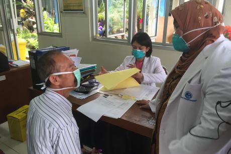 Behandlung von Tuberkulose-Patienten in Indonesien. Foto: Henriette Jacobsen
