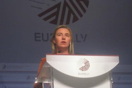 Pariser Terror-Anschläge überschatten Europäisches Jahr der Entwicklung