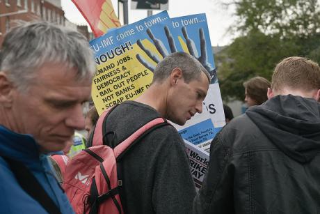 Proteste in Dublin gegen die Sparpolitik der EU. Foto: [Tomasz Szustek]