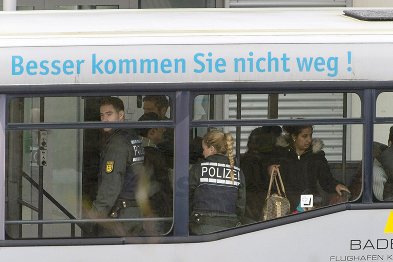 Kürzere Asylverfahren für Maghreb-Flüchtlinge drohen zu scheitern