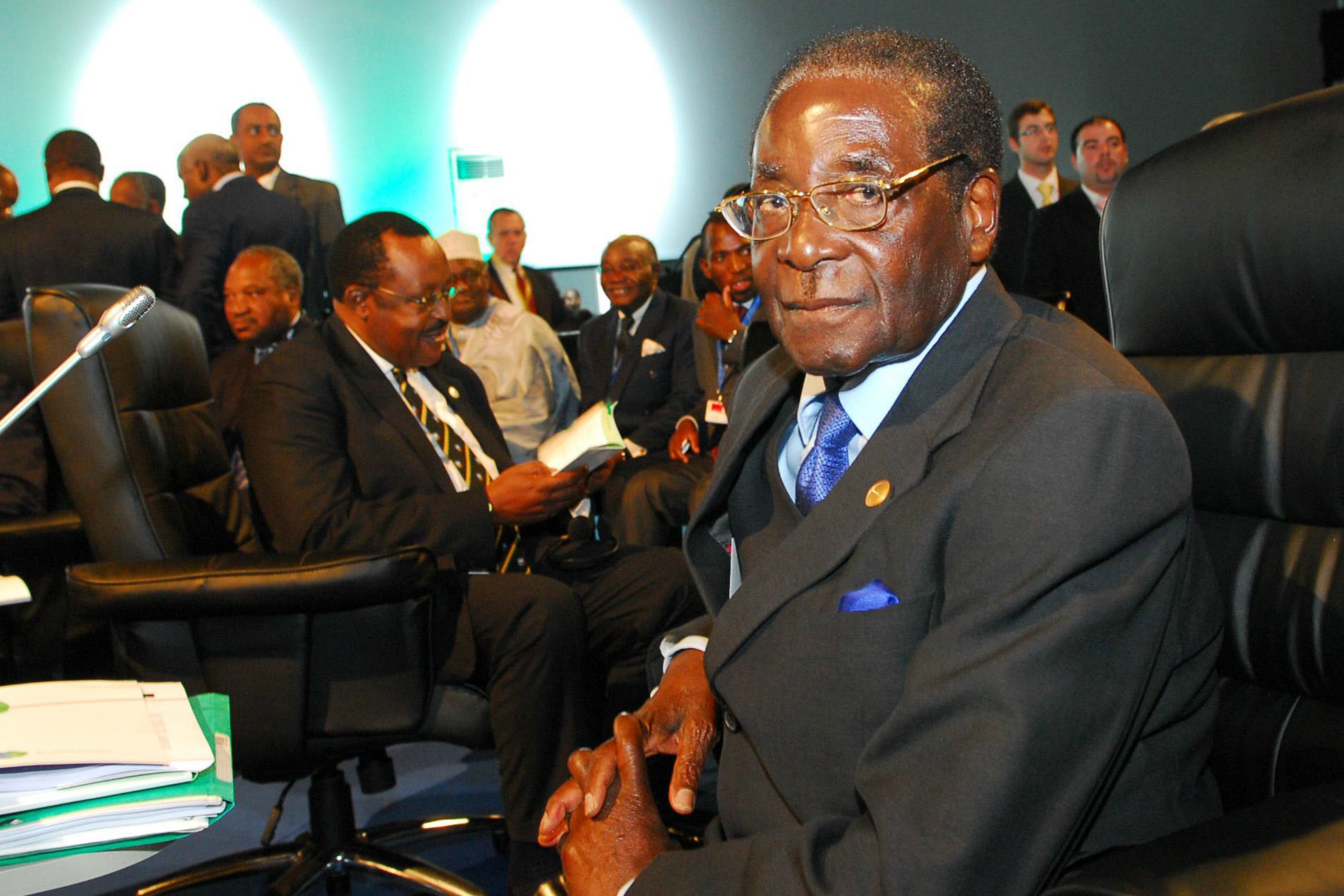 Simbabwe feiert Mugabes Rücktritt