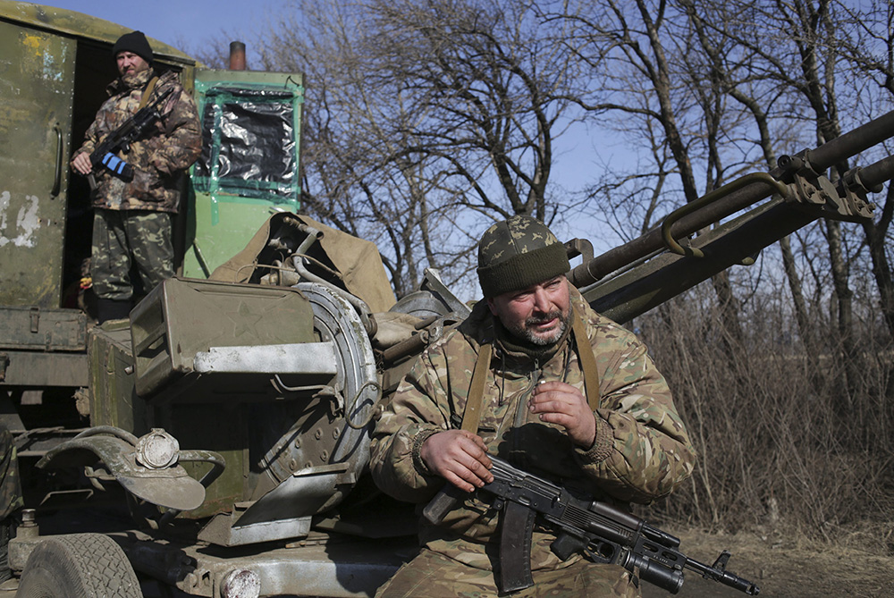 Minsk auf der Kippe: Ukraine sagt Abzug schwerer Waffen ab