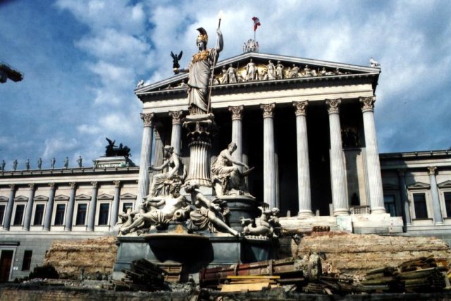 Wiener Kreditwürdigkeit: Down-Grading als Impulsgeber für Reformen?