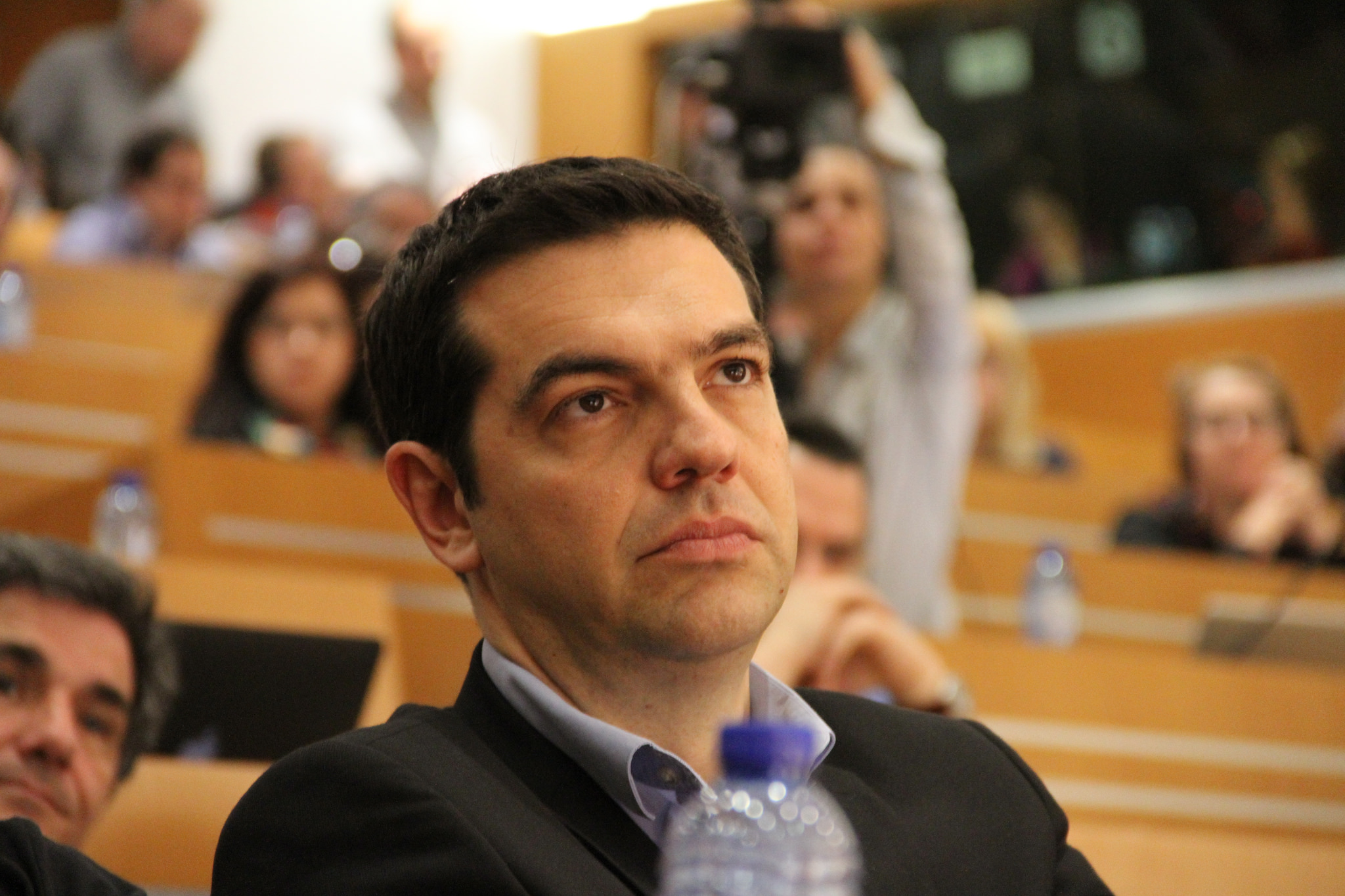 Griechenland: Tsipras verpflichtet sich zu Reformen