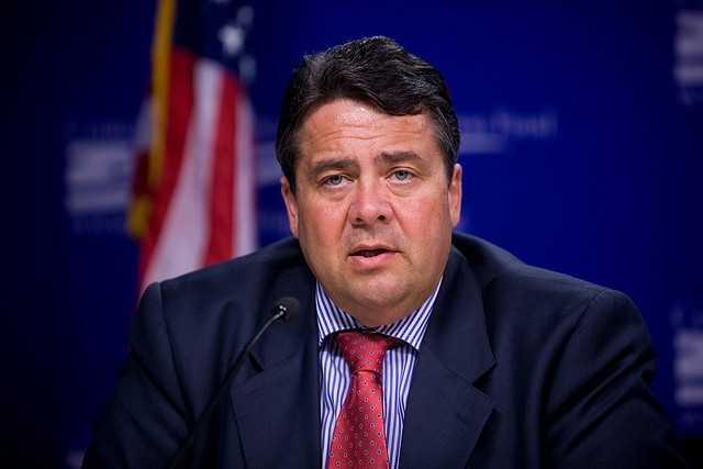 Gabriel sichert Einhaltung hoher Standards bei TTIP-Verhandlungen zu
