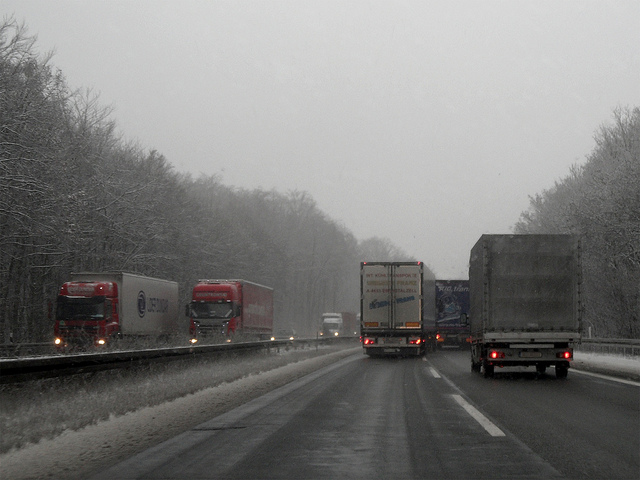 Lkw sollen in der EU sicherer und umweltfreundlicher werden