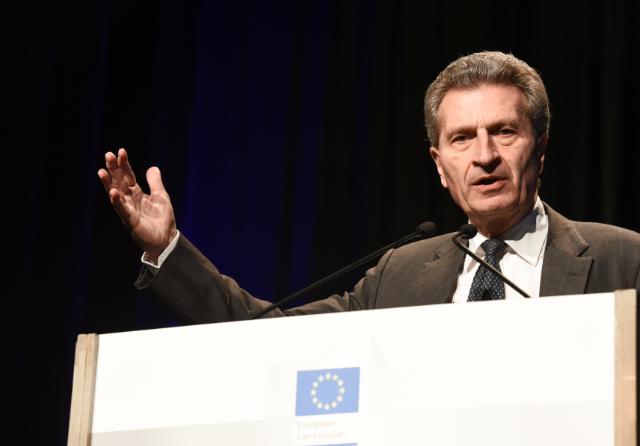 Oettinger fordert Europäisierung digitaler Politik