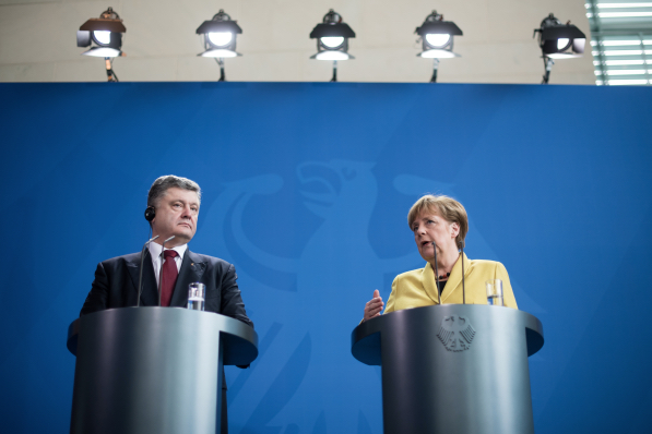 Merkel knüpft Russland-Sanktionen an Minsker Friedensplan