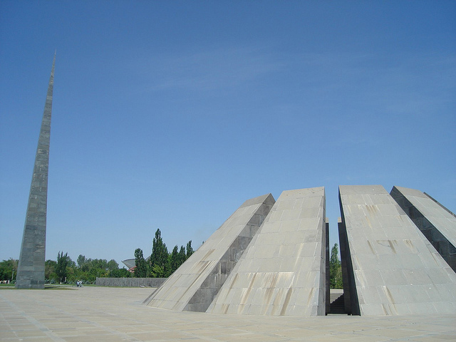 Dem 100. Jahrestag des Völkermords an den Armeniern wird am 24. April am Völkermord-Mahnmal auf dem Tsitsernakaberd-Hügel in Eriwan gedacht.