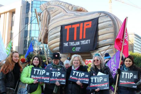 TTIP: EU-Parlamentarier wollen den Bereich Gesundheit aus den Verhandlungen ausklammern