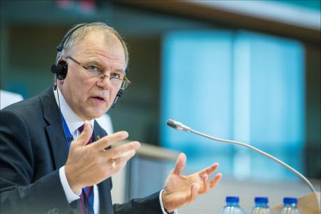 Hormonwirksame Chemikalien: EU-Gesundheitskommissar weist "Verschwörungstheorien" zurück