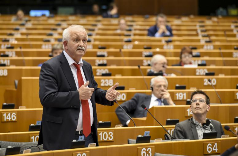 Parlament stimmt für den Juncker-Investitionsplan
