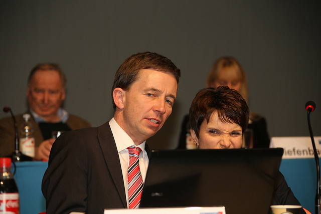 AfD steht nach Sieg von Nationalkonservativen vor Spaltung