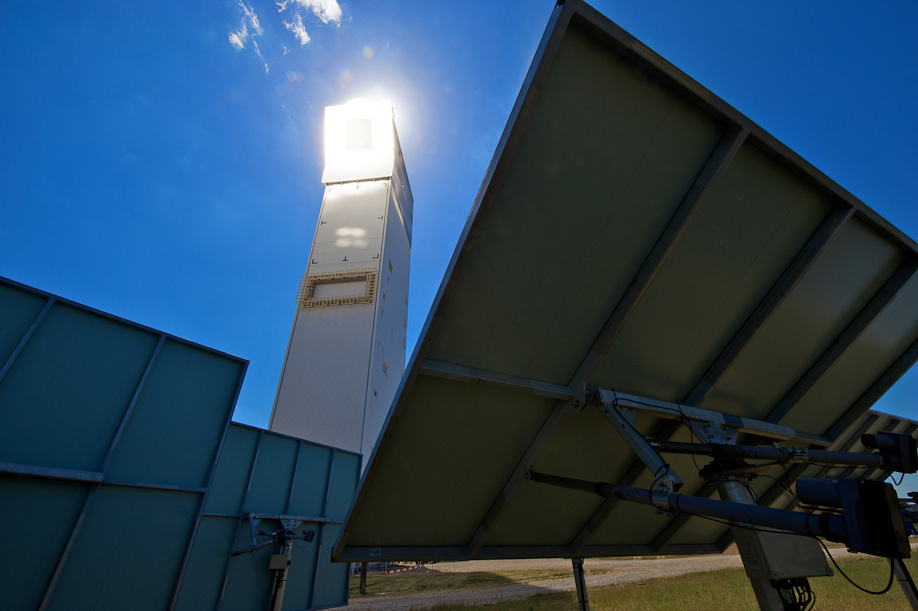 Studie: Solarthermische Kraftwerke fördern soziale Entwicklung in Nordafrika