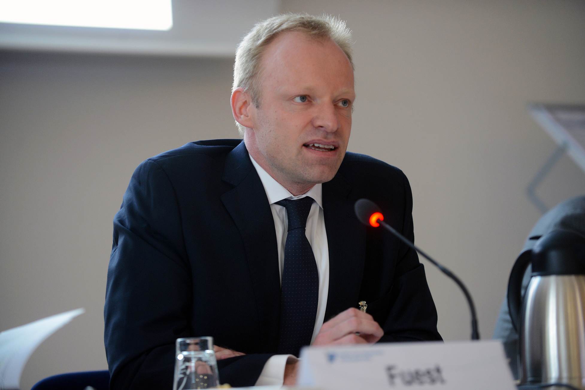 Clemens Fuest: "Auf Dauer ist freie Migration nicht mit dem Sozialstaat vereinbar"
