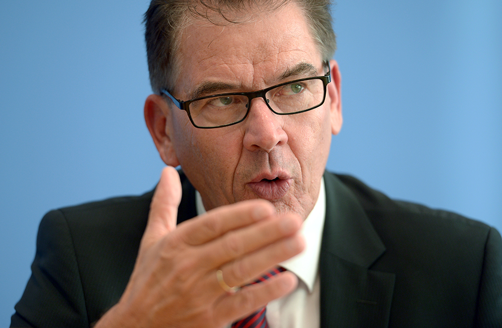 Entwicklungsminister Müller: "Jedes Land ist für seine Finanzierung selbst verantwortlich"
