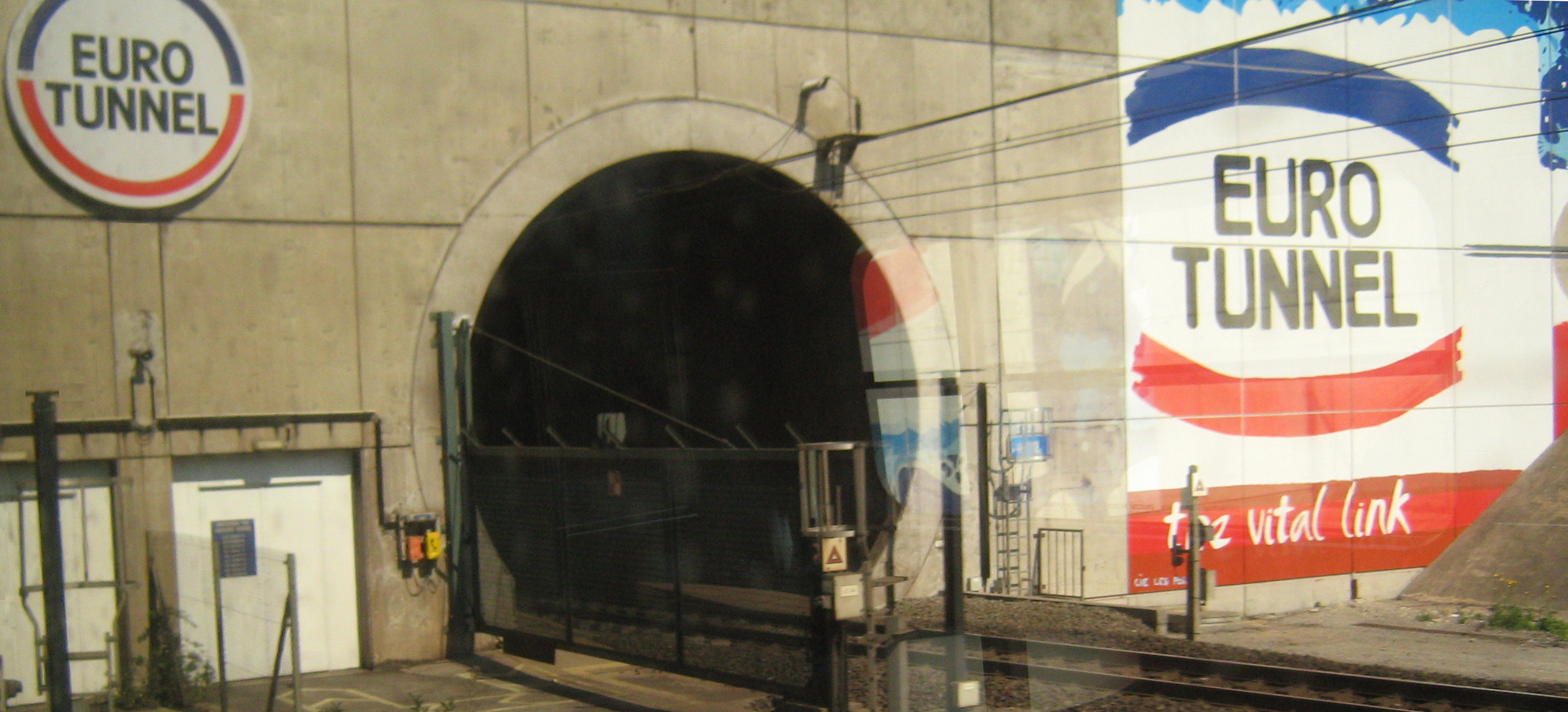 Eurotunnel: Frankreich und Großbritannien planen gemeinsame Abwehr von Flüchtlingen
