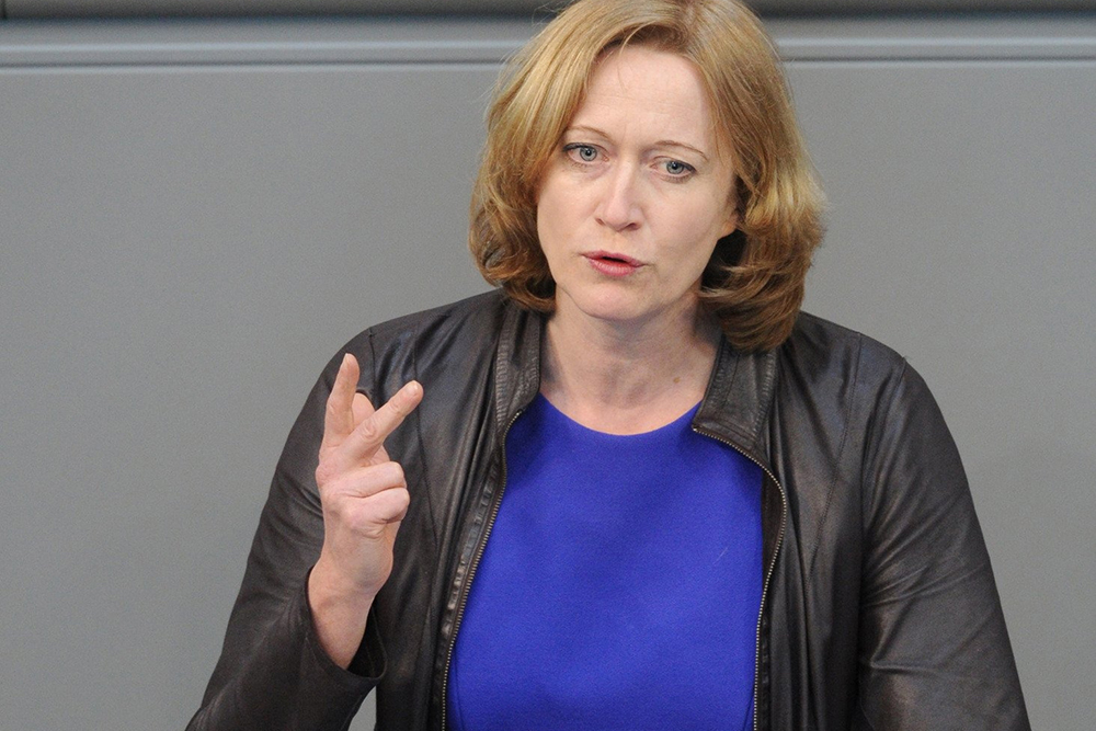 Grüne: Milliarden-Haushaltsüberschuss für Flüchtlinge verwenden
