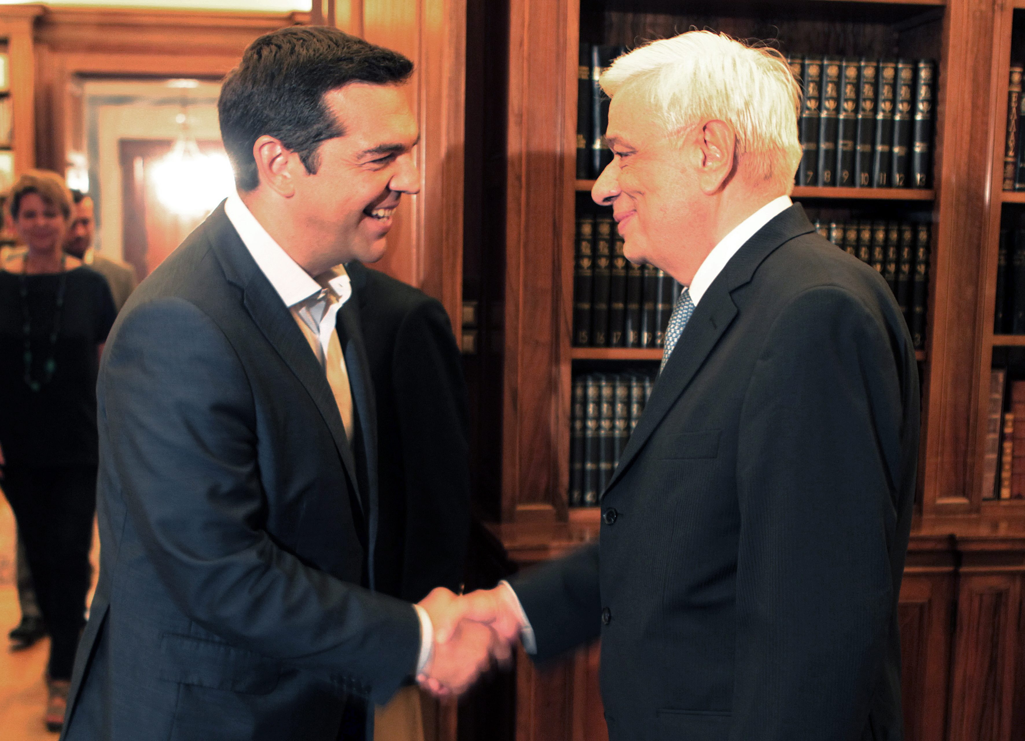 Rücktritt und Neuwahlen: Tsipras will seine Macht zementieren