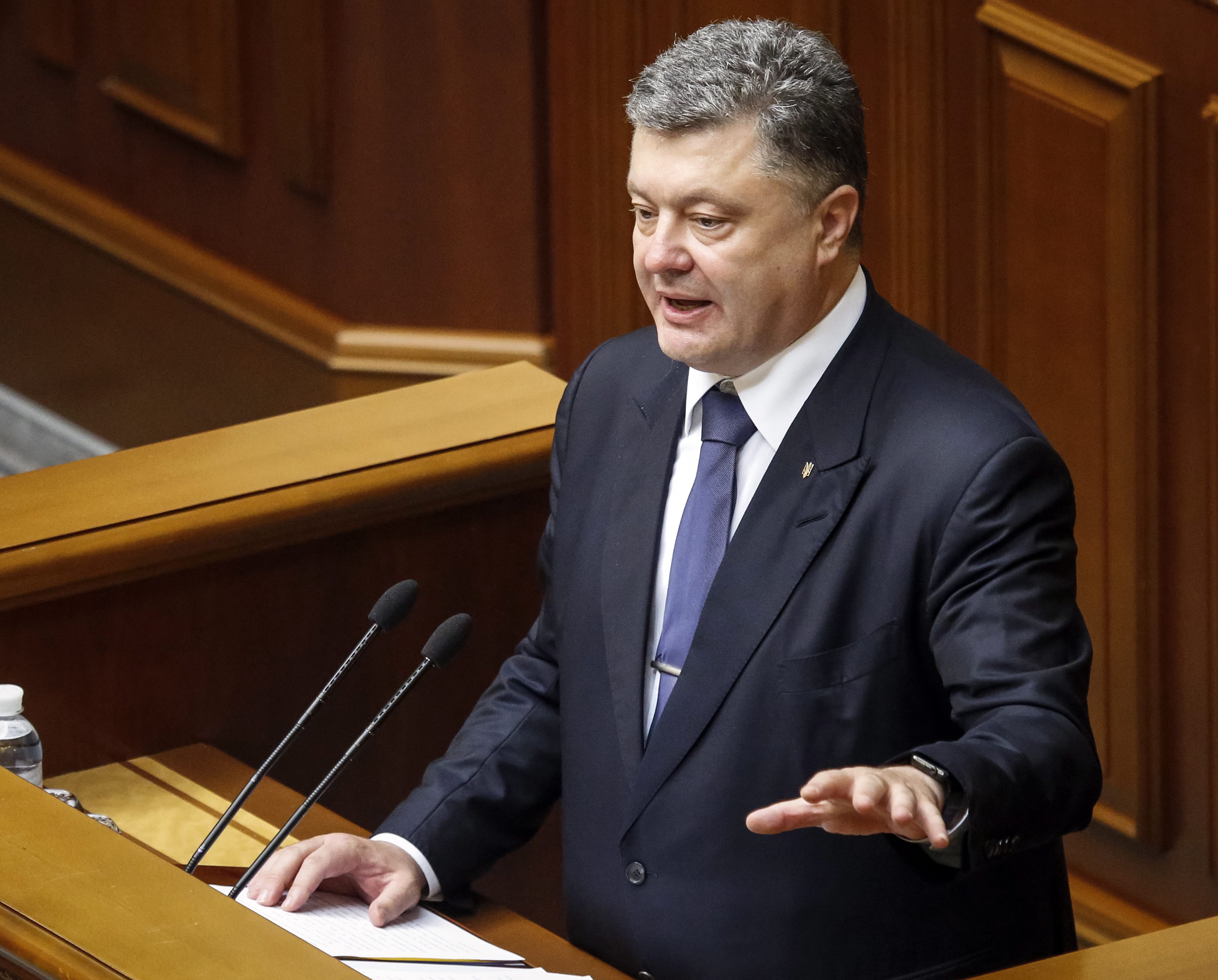 Poroschenko fordert Verfassungsreform für Rebellenautonomie