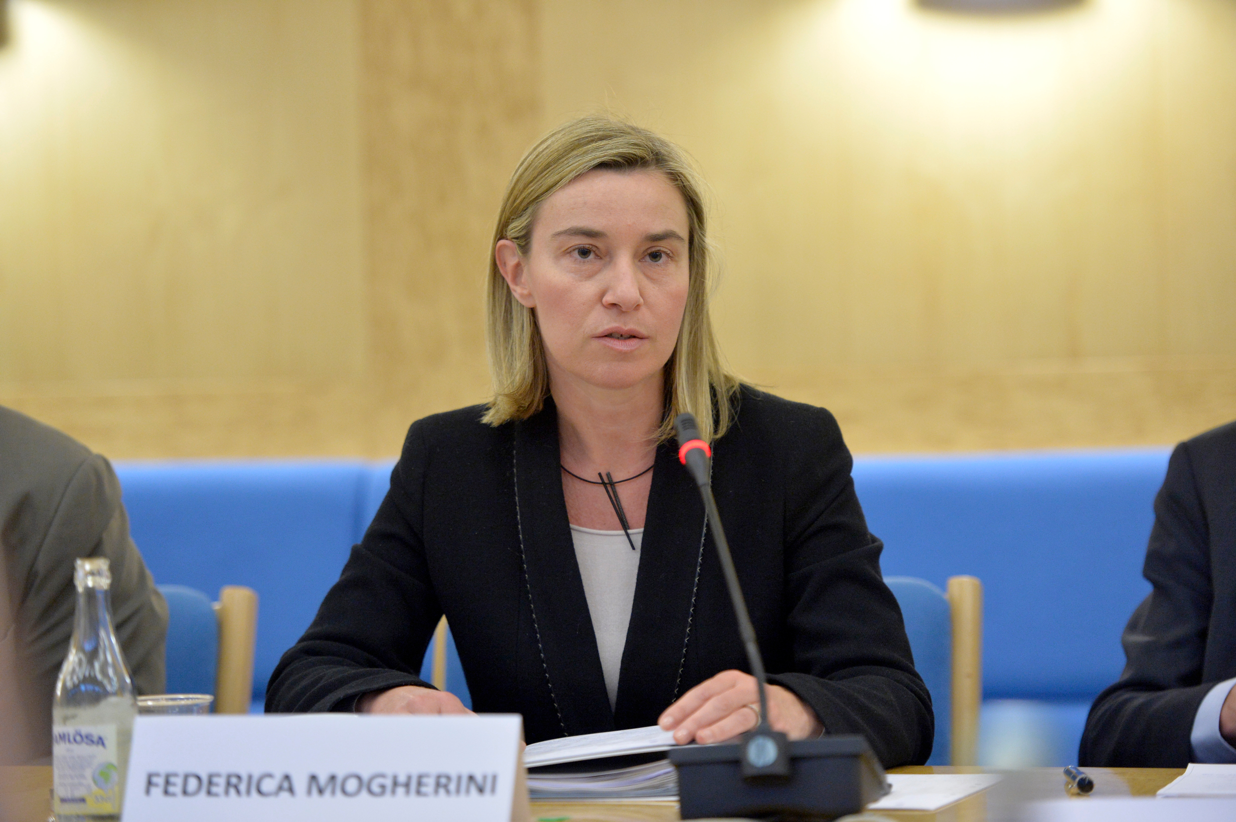 Mogherini kündigt baldigen Start von Militäreinsatz gegen Schlepper an