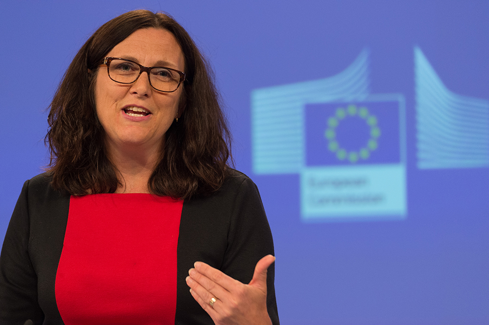 Malmström: TTIP-Investitionsgerichte sollen Schiedsgerichte ablösen