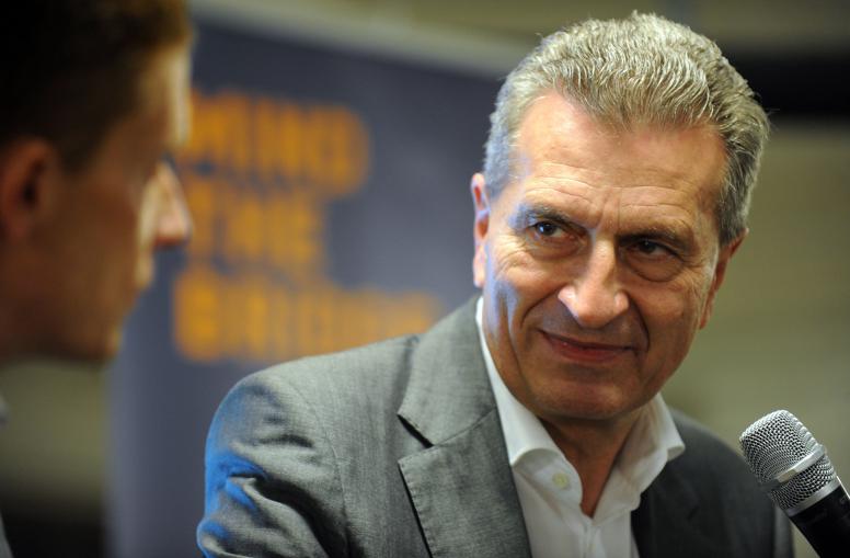 Oettinger sucht "europäische Antwort" für den digitalen Binnenmarkt