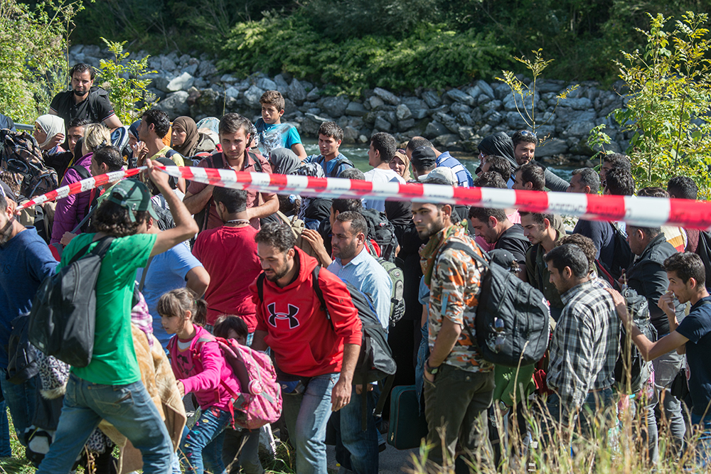 Union über Österreichs Flüchtlingspolitik: "Durchwinken" von Migranten stoppen